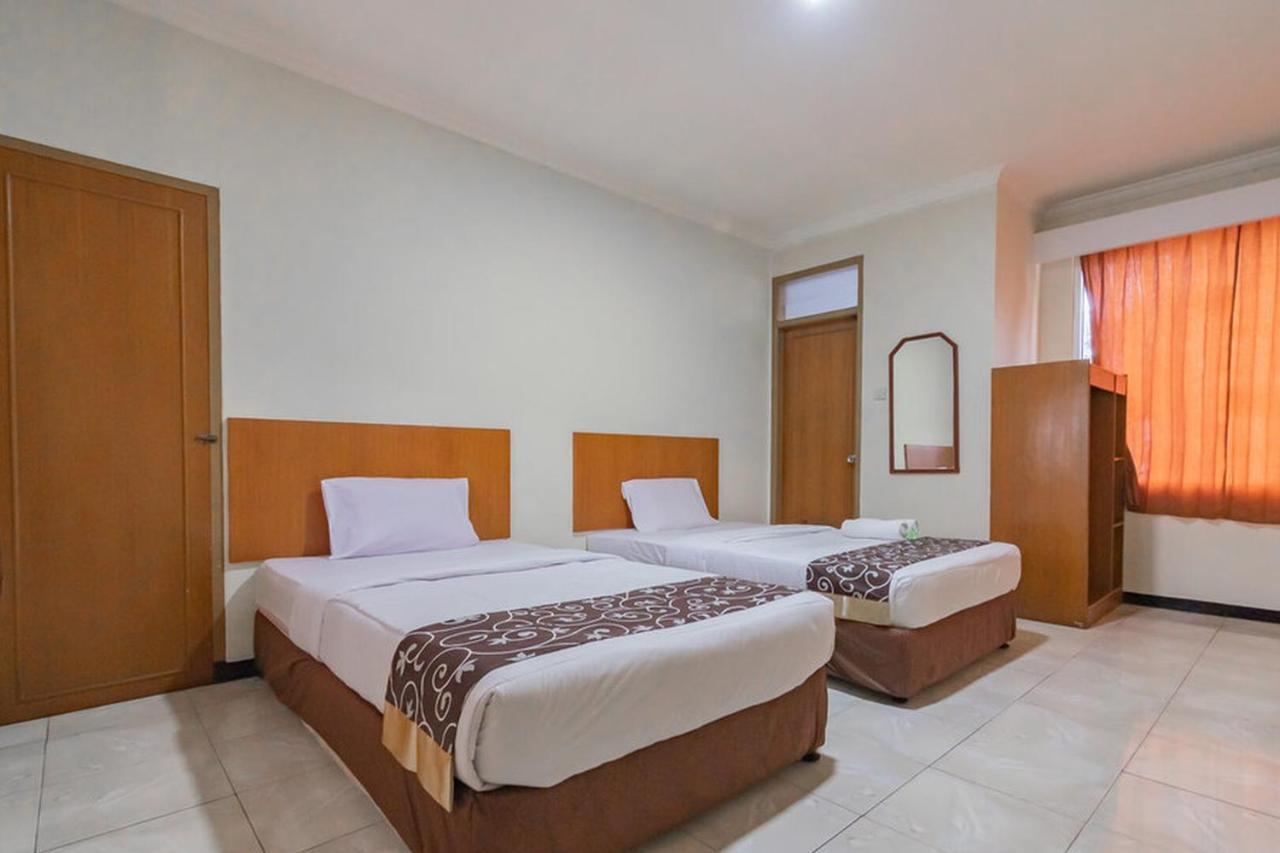 Hotel Puspa Sari Redpartner Чиатер Экстерьер фото