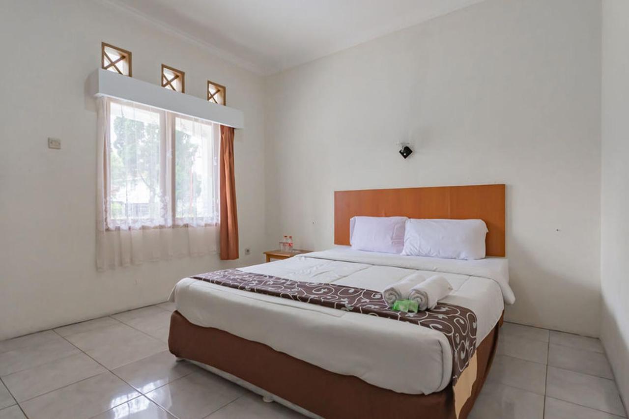 Hotel Puspa Sari Redpartner Чиатер Экстерьер фото
