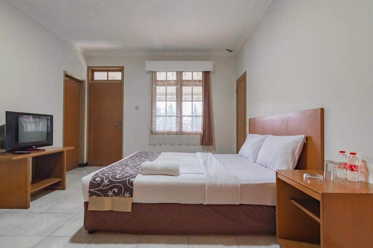 Hotel Puspa Sari Redpartner Чиатер Экстерьер фото