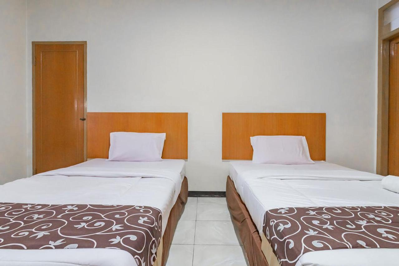 Hotel Puspa Sari Redpartner Чиатер Экстерьер фото