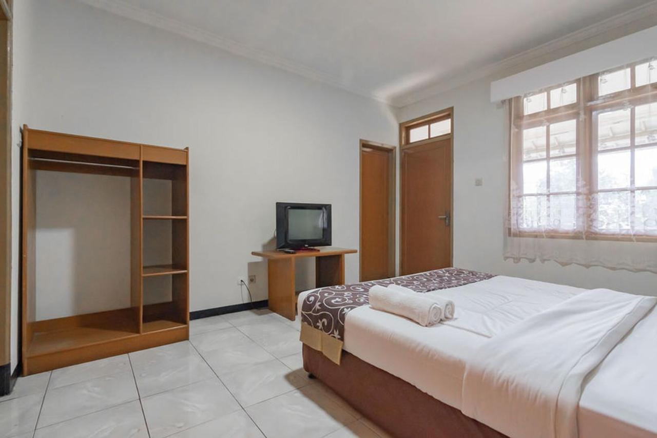 Hotel Puspa Sari Redpartner Чиатер Экстерьер фото